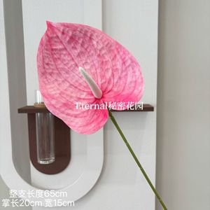 ดอกอันธูเรียมประดิษฐ์ ซีเคร็ทการ์เดน ยาว 65 ซม. สีแดง สำหรับตกแต่งบ้านและงานแต่งงาน - Product Image 4