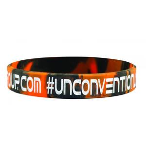 Bracelets en silicone personnalisables multicolores rouges 200C, sérigraphiés, étanches, cadeaux promotionnels pour salons professionnels, objets publicitaires originaux - Product Image 1