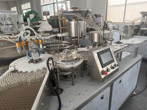 Macchina Automatica Personalizzata per Riempimento e Tappatura di Flaconi a <span class=keywords><strong>4</strong></span> Teste - Product Image 2