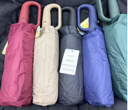 Ombrello Pieghevole TSUPT a 8 Stecche in Nylon, Apertura Manuale, Protezione da Sole e Pioggia, Design Minimalista, Rivestimento Nero - Product Image 3