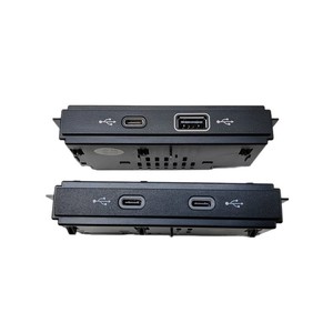 ที่ชาร์จในรถยนต์ Vw แบบพอร์ตคู่ Type C 18W ปลั๊กชาร์จเร็ว 035736 สำหรับ Touran Golf - Product Image 1