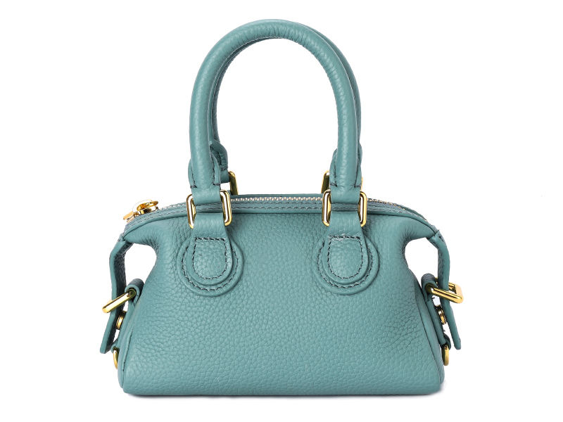 ทิฟฟานี่บลู