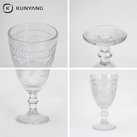 Op maat gemaakte melkglazen mokken, vintage geëmbosseerde geperste glazen kelken, gekleurde wijnglazen met steel, meerkleurige drinkbekers, aangepast logo