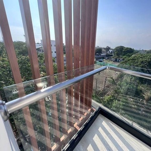 Nouveau U canal balcon verre sans cadre garde-corps en <span class=keywords><strong>aluminium</strong></span> Extrusion verre trempé <span class=keywords><strong>pour</strong></span> <span class=keywords><strong>terrasse</strong></span> <span class=keywords><strong>barre</strong></span> d'appui personnalisée 304sus main courante - Product Image 2