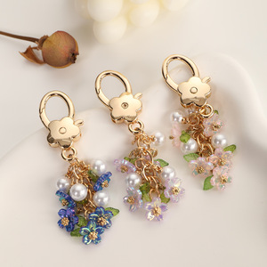Portachiavi con Fiore e Perla, Ciondolo Floreale Dorato con Nappa per Borsa da Donna, Idea Regalo - Product Image 5