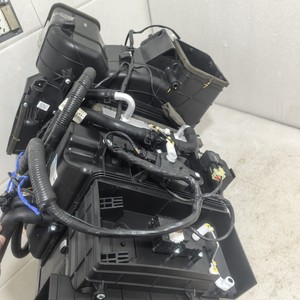 Boîtier d'évaporateur de climatiseur pour excavatrice Hyundai 11Q6-96410 pour 215-9 225-9 305-9 485-9 - Product Image 3