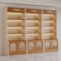 Vitrines de présentation de produits de beauté de luxe sur mesure et étagères murales en bois pour les magasins de détail