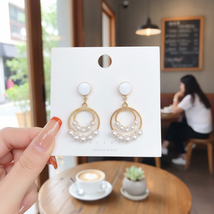 Trending stile coreano orecchini a farfalla in acciaio inossidabile elegante Design di perle vendita calda gioielli di moda all'ingrosso - Product Image 3