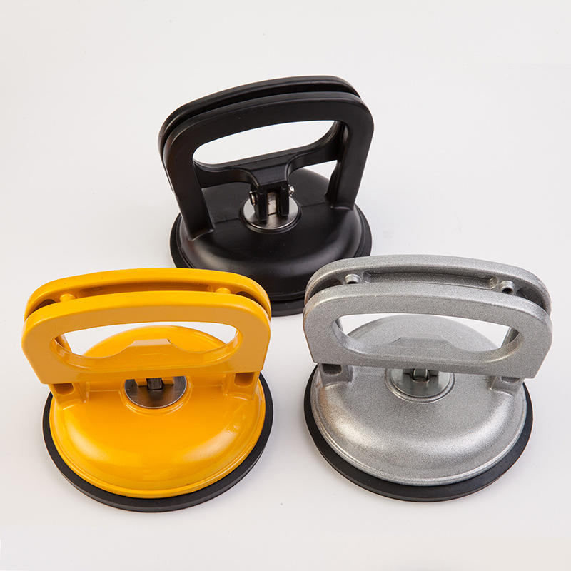 มีสีสัน