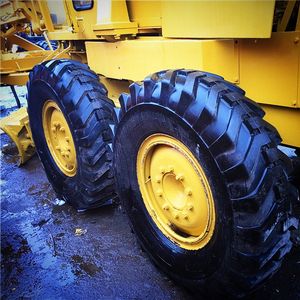 La bonne condition a utilisé la niveleuse de moteur de KOMATSU GD661A à vendre - Product Image 2