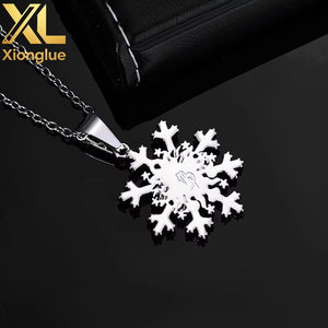 Collar con Colgante de Copo de Nieve, Estilo Hip-Hop, Chapado en Platino, con Circonitas, Adorno Navideño - Product Image 4