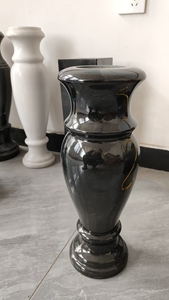 <span class=keywords><strong>Vase</strong></span> funéraire en granit noir - Product Image 4