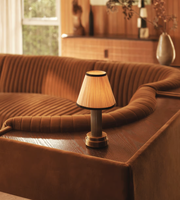 Lampe de table en laiton antique