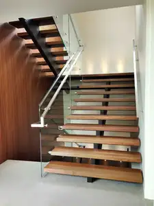 실내 현대 이중 집 계단 나무 단계 부동 계단
