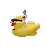 Canard géant gonflable jaune en caoutchouc pour piscine avec 2 porte-gobelets