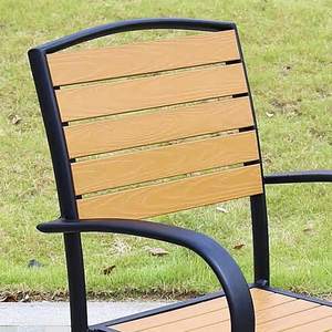 Balcone esterno in legno di plastica per esterni impermeabile e protezione solare sedia a dondolo esterna in legno di plastica per il tempo libero all'aperto - Product Image 6