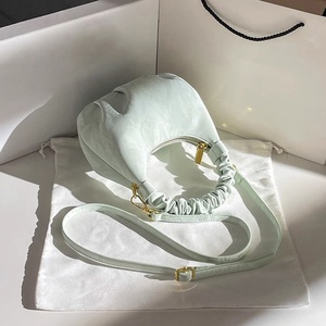 Sacs fourre-tout pour femmes, sac à bandoulière décontracté imperméable avec doublure en PU, sac messager, sac bandoulière pour dames, sac d'école en cuir pour filles - Product Image 3