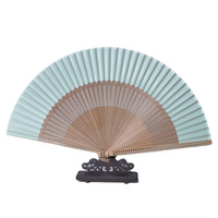 Nouvel éventail pliant de style chinois, couleur unie, portable, en soie ajourée et bambou, polyvalent, pour Cheongsam, Hanfu, décoration intérieure, motif floral