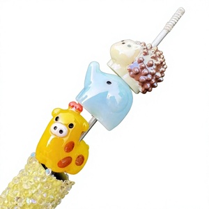 Perles focales en résine à grand trou, motif animaux 3D Kawaii (Capybara, Hérisson, Éléphant, Flamant rose, Ours polaire) pour la fabrication de stylos perlés et de décorations de pointe. Vente en gros. - Product Image 2
