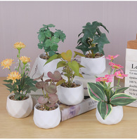 Bon marché Faux mini plastique moderne Décoration intérieure de la maison Bonsaï artificiel Fleurs Plantes avec pot