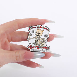 دبوس مينا على شكل راكون لطيف، بروش الصحة النفسية، دبابيس للملابس والحقائب، إكسسوارات مضحكة، هدايا للأصدقاء - Product Image 5