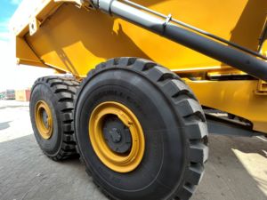 Nouveau Camion Benne Articulé Diesel Robuste XDA45, Capacité de Charge Nominale 41000 kg, Conduite à Gauche, Garantie d'un An, Pièces de Rechange Gratuites - Product Image 2