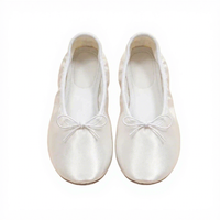 Chaussures de danse de ballet pour femmes en satin à semelle souple, confortables et flexibles, avec détail nœud, chaussures d'entraînement de danse, chaussures de pratique professionnelles