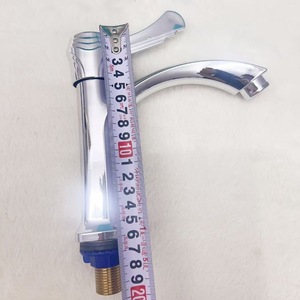 Grifo monomando para lavabo, montaje en cubierta, cromo, moderno, con válvula de plástico, un solo orificio - Product Image 4