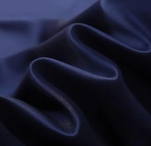 Luxurious 100% Mulberry <strong>Silk</strong> Satin <strong>Bedding</strong> and Sleepwear <strong>Set</strong> - Product Image 5
