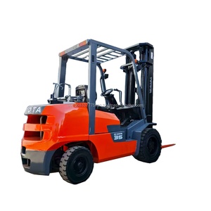 Chariot élévateur à fourche Toyota FGZN35 GPL/Gaz Essence d'occasion, capacité 3,5 tonnes, moteur d'origine japonaise, bon état, prêt pour l'inspection. - Product Image 1