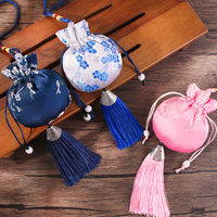 Offre Spéciale – Sachet Vide Recyclable Brodé de Fleurs avec Cordon Coulissant et Pendentif Pompon pour Rangement de Bijoux, Décoration Suspendue Maison et Voiture