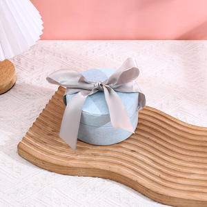 Luxe ronde handtas cadeaudoos met parels, camelia bruiloft cadeaudoos, bruiloft snoepdoos - Product Image 6