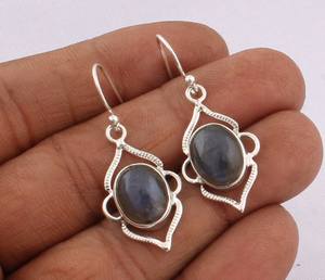 Pendientes de piedra de cabujón de piedras preciosas con forma ovalada de labradorita de Plata de Ley 925 a precio de fábrica - Product Image 1