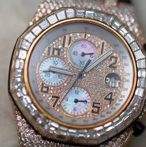 นาฬิกาข้อมือสแตนเลสสตีลคุณภาพพรีเมียม ประดับเพชรโมอิสซาไนต์ ดีไซน์โบราณ พร้อมกระจกแก้ว ให้ประกายระยิบระยับเหนือระดับ - Product Image 3