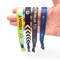 Bracelets en tissu polyester personnalisés imprimés par sublimation pour événements et fêtes, avec fermoir en plastique