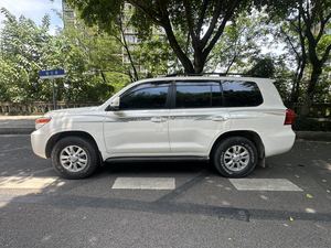 รถยนต์<span class=keywords><strong>มือ</strong></span><span class=keywords><strong>สอง</strong></span> Toyota Land Cruiser ปี <span class=keywords><strong>2012</strong></span> เครื่องยนต์ 4.0L VX เบนซิน SUV ยูโร 5 พวงมาลัยซ้าย เกียร์อัตโนมัติ สภาพดี รถออฟโรด ขายส่ง ส่งออก - Product Image 3