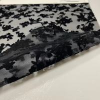 Shaoxing Tekstil dan Kain Desain Bunga Hitam 100% Poliester Organza Kain Berbondong untuk Pakaian