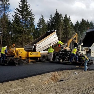 Premium Betún 60/70 Mezcla en caliente <span class=keywords><strong>Asfalto</strong></span> para construcción de carreteras Carpeta de pavimento Suministro a granel para uso en infraestructura de carreteras - Product Image 2