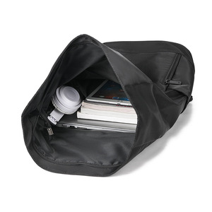 Nouveau style transfrontalier pour hommes européens/américains : Sac à dos à fermeture roll-top, idéal pour le travail ou les loisirs, imperméable - Product Image 4