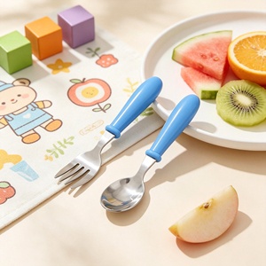 Ensemble de couverts légers en acier inoxydable avec manche en plastique, durables, pour enfants, idéaux pour les tout-petits, les voyages et le petit-déjeuner, compatibles lave-vaisselle - Product Image 3
