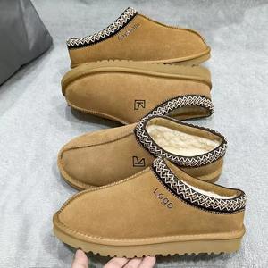 Bottes Uggs Hiver pour Femme OEM&ODM, Bottes de Neige d'Hiver Épaissies et Imperméables pour Femme, Idéales pour l'Extérieur et le Travail - Product Image 4