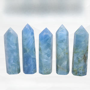 Torre de Cristal de Calcita Azul Natural en Oferta, Piedras de Cristal Talladas, Torre de Calcita Azul para Colección de Halloween - Product Image 3