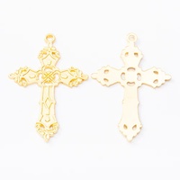 Pendentif religieux en forme de croix de Jésus en alliage plaqué argent personnalisé