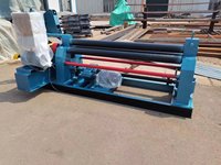 Machine à cintrer à 3 rouleaux Manul avec moteur de 4 kW pour le formage de tôles en acier au carbone, épaisseur maximale de 4 mm