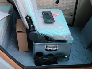 Mini-tricycle électrique 2 portes <span class=keywords><strong>4</strong></span> <span class=keywords><strong>places</strong></span>, mini pick-up fermé <span class=keywords><strong>4</strong></span> passagers - Product Image 6