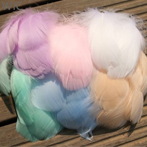 Wholesale 8-12センチメートルDyed Colorful Small Goose Fluffy <span class=keywords><strong>Feathers</strong></span>ためDIY Craft - Product Image 3