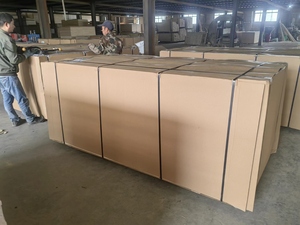 Tavole in Legno di <span class=keywords><strong>Abete</strong></span> Europeo, Assi in Legno Massiccio di Pino per Costruzioni - Product Image 6