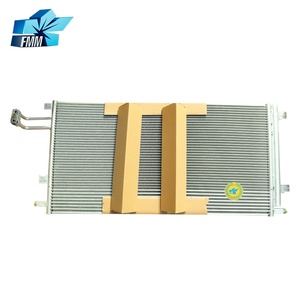 Condenseur d'air refroidi par air FMMCVC0010 84496856 pour Chevrolet Suburban, condenseur de climatisation de voiture de haute qualité 84496856 - Product Image 1