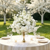 Boule de fleurs artificielles en soie, roses blanches pures et eucalyptus, pour décoration de mariage réaliste, centres de table et utilisation ornementale pour réceptions