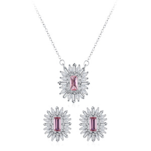 Parure de bijoux 2 pièces en zircon rose baguette, collier halo soleil et boucles d'oreilles clous, pour femme, mariage et soirée - Product Image 2
